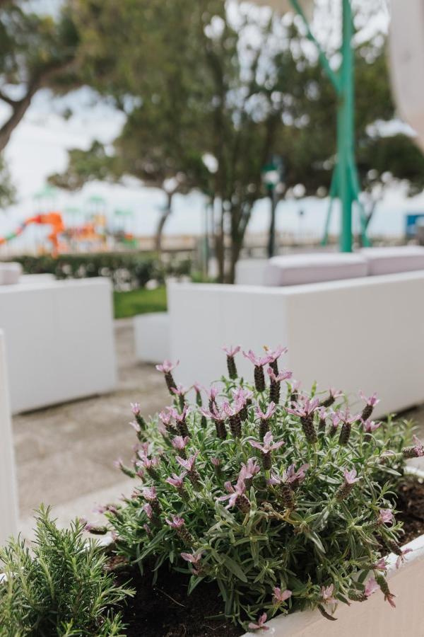 Hotel Villa Franca Lignano Sabbiadoro Extérieur photo