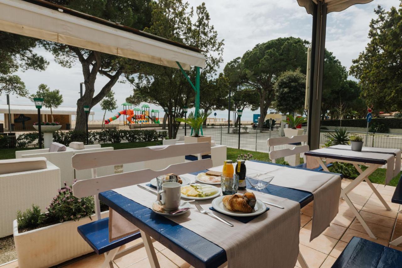 Hotel Villa Franca Lignano Sabbiadoro Extérieur photo